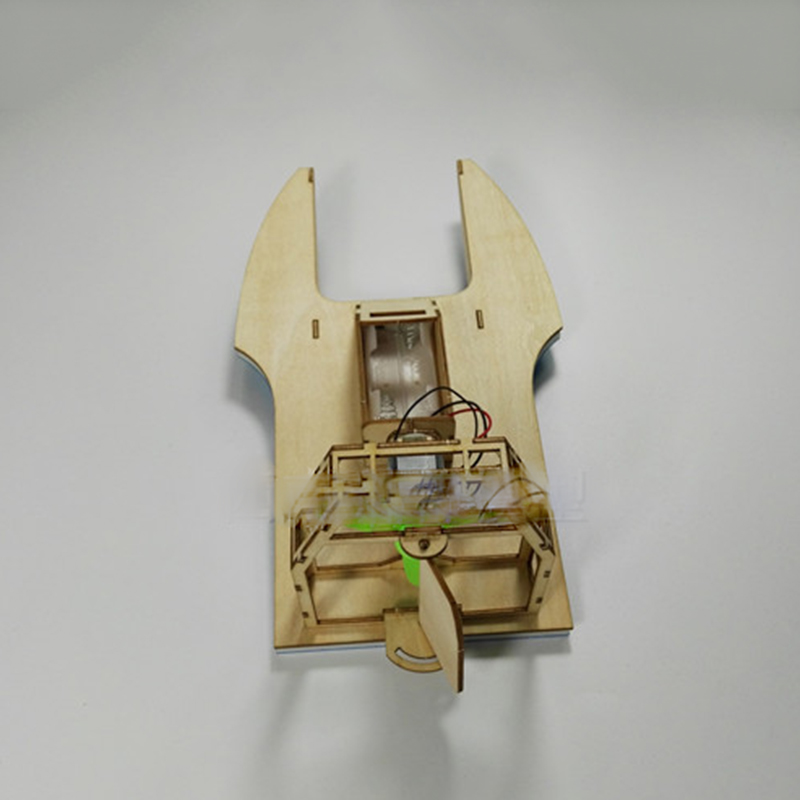 Flying Fish Assembled Electric - Model Kit Yacht ulasan dan harga