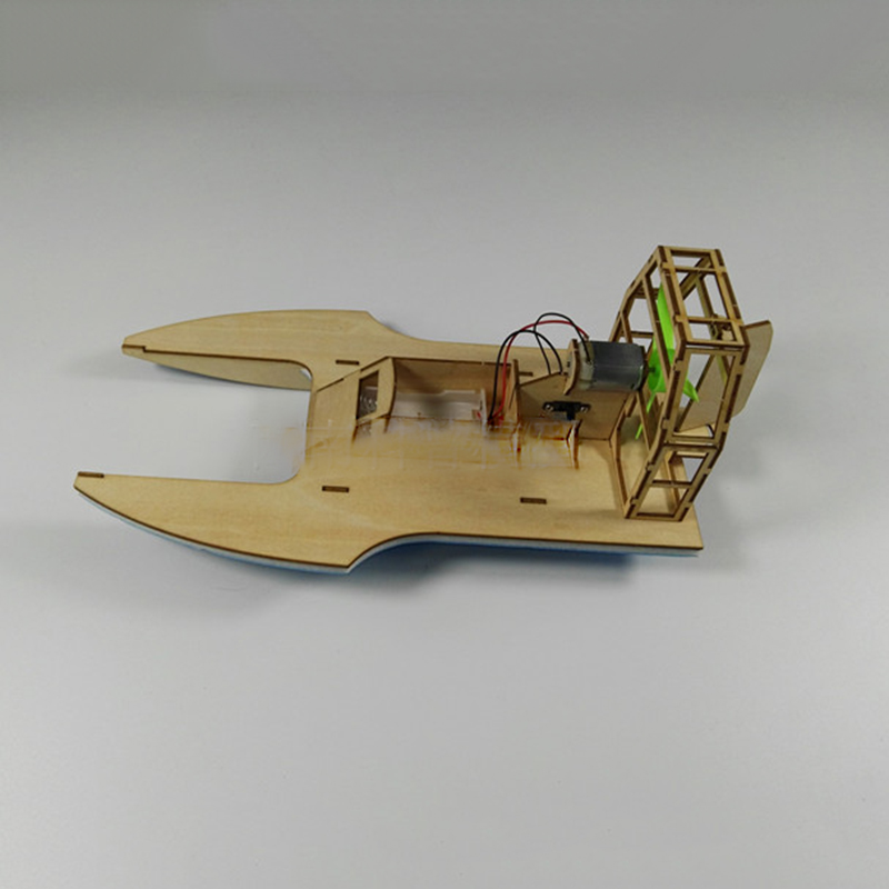 Flying Fish Assembled Electric - Model Kit Yacht ulasan dan harga